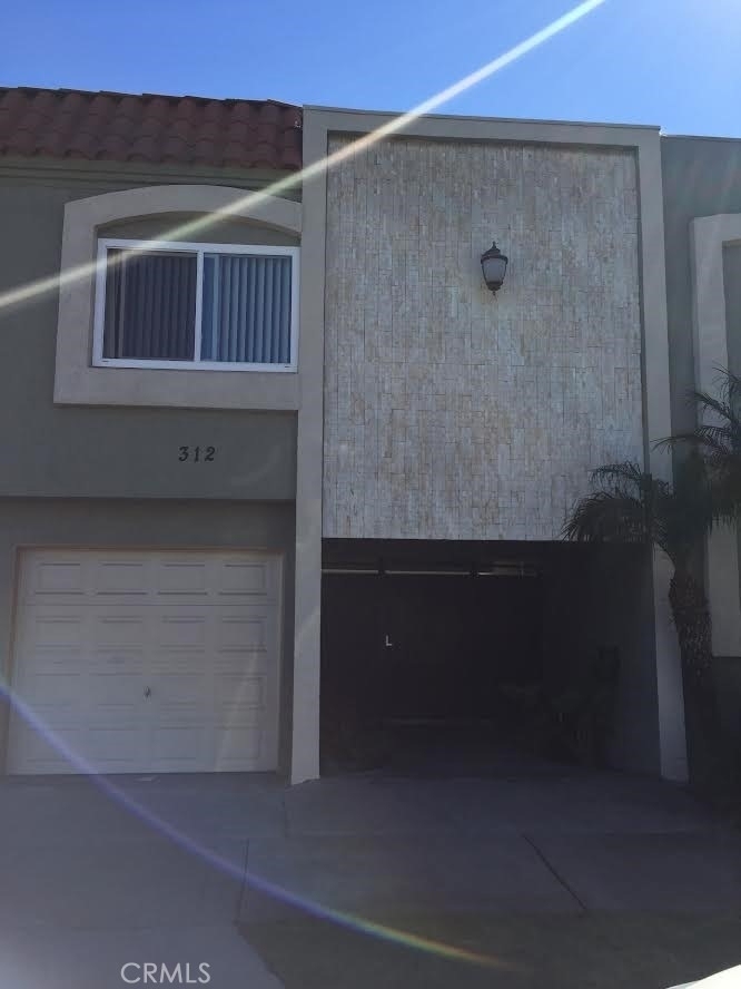 312 10th Street - Photo 0