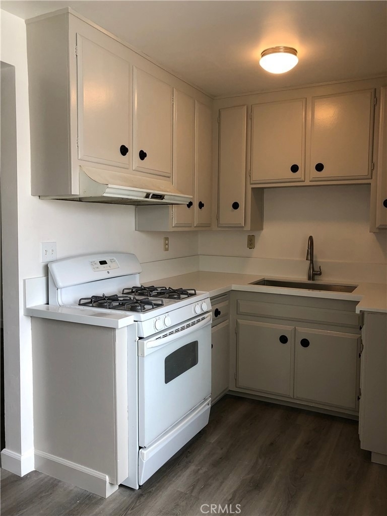 312 10th Street - Photo 9