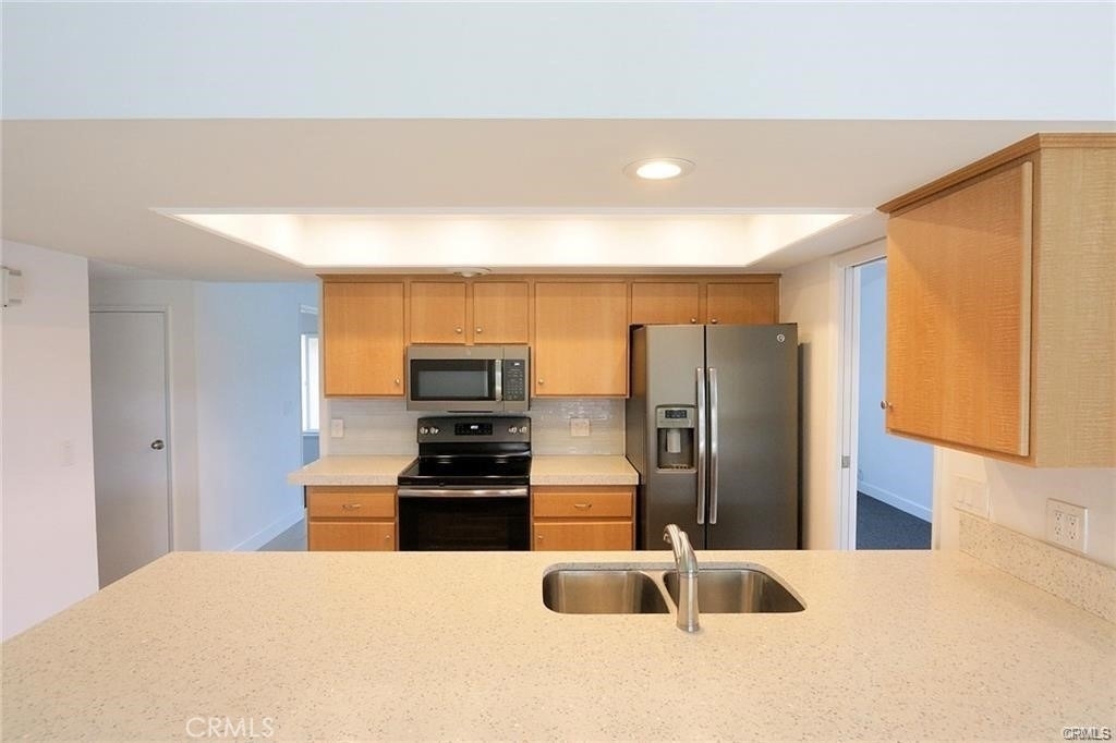 9972 Spinnaker Drive - Photo 4