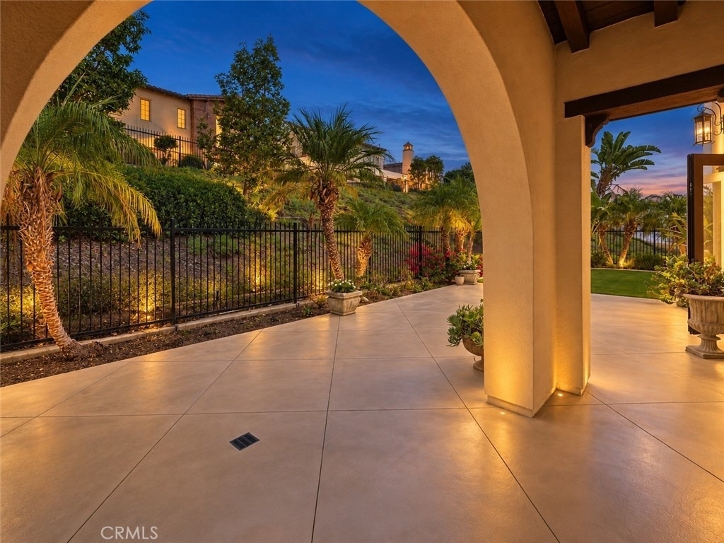 501 Luminous - Photo 11