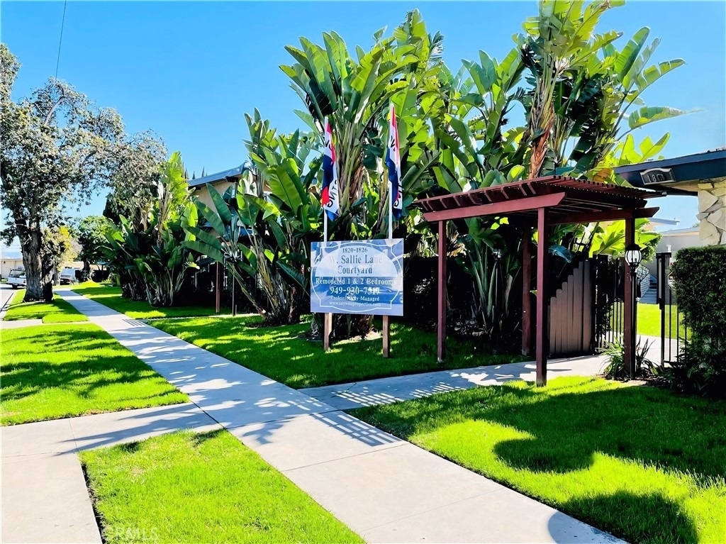 1826 W Sallie - Photo 0