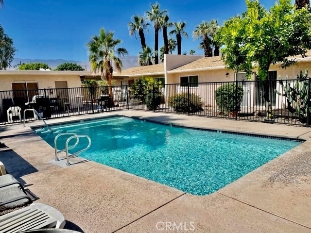 73740 Santa Rosa Way - Photo 1