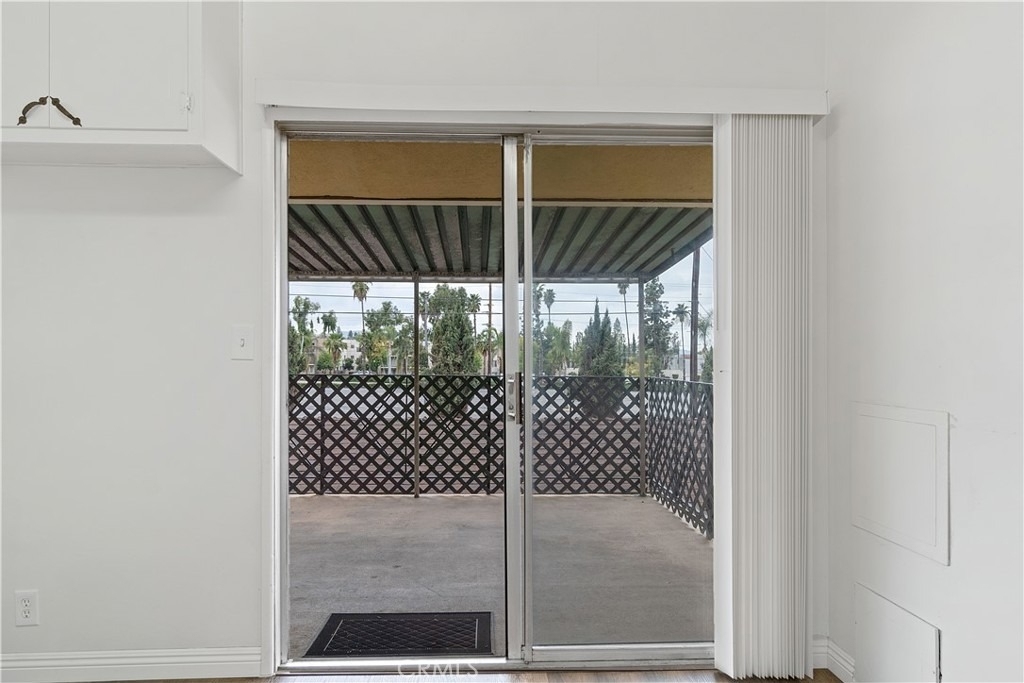534 Roosevelt Road - Photo 7