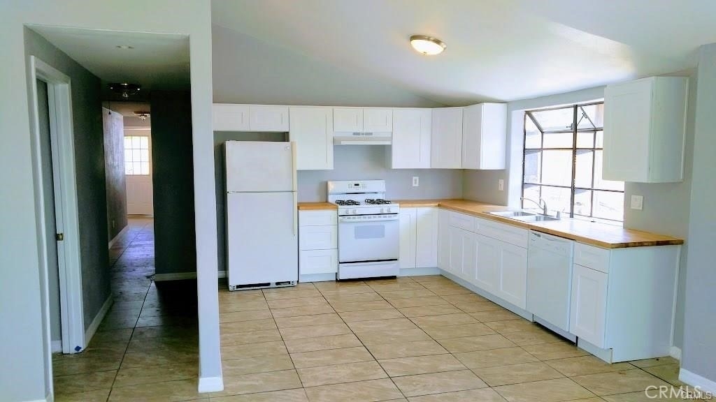 1396 Garnet - Photo 2