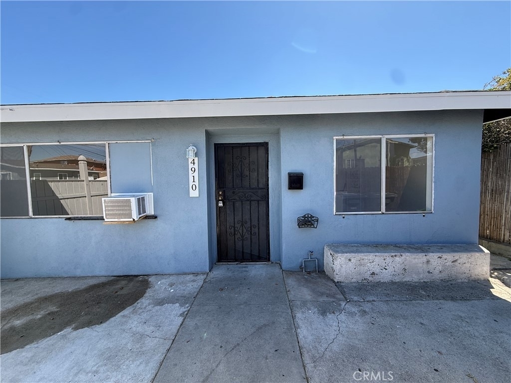 4910 E 4th Street - Photo 1