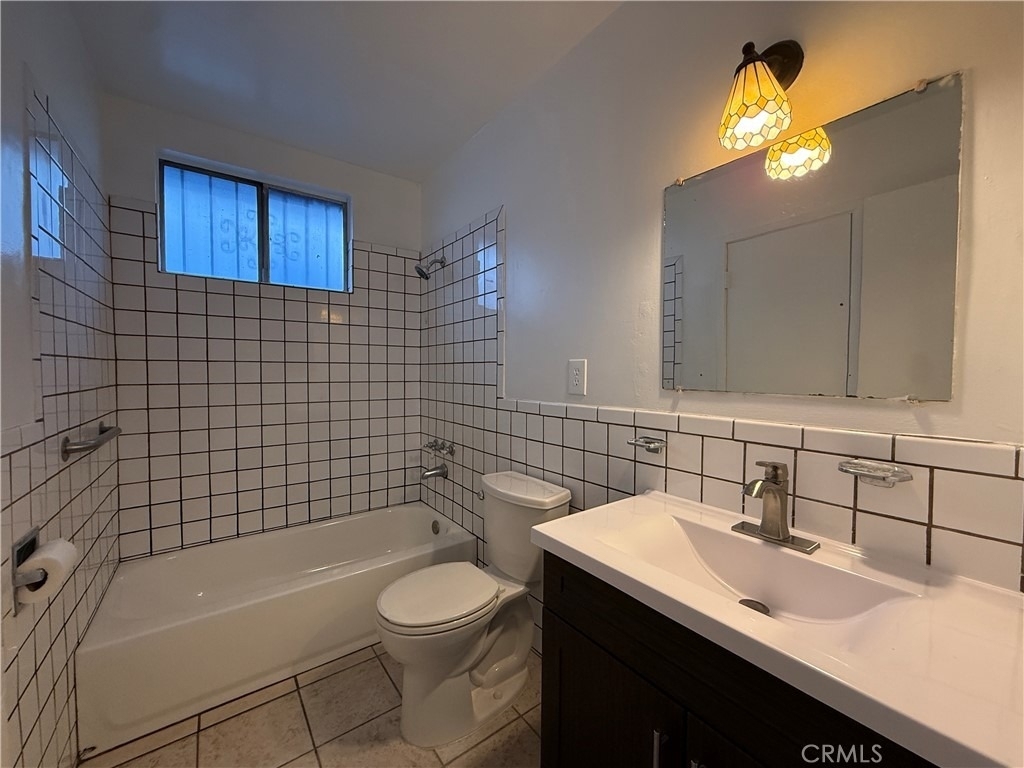 4910 E 4th Street - Photo 10