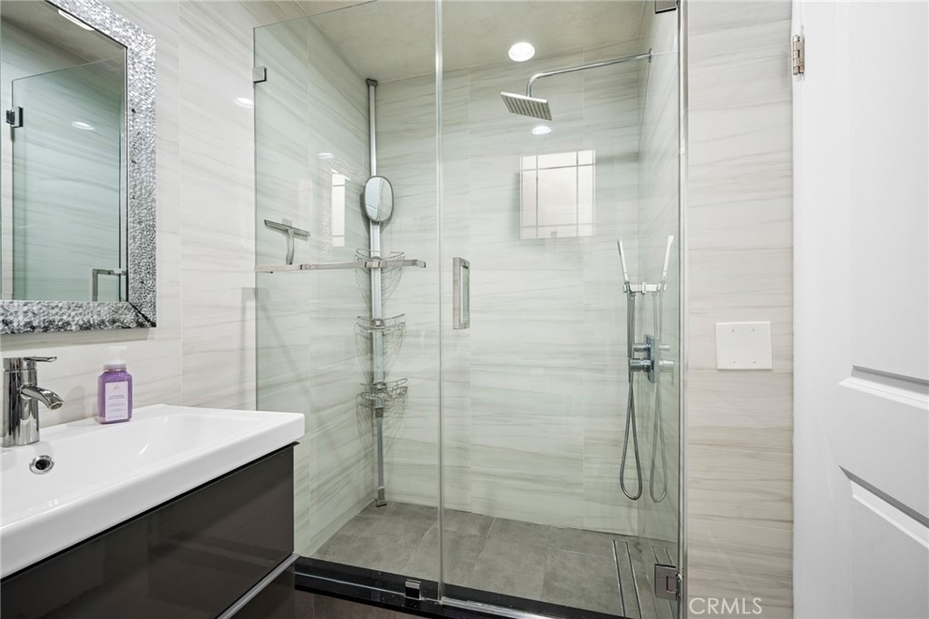 333 Milford Street - Photo 19