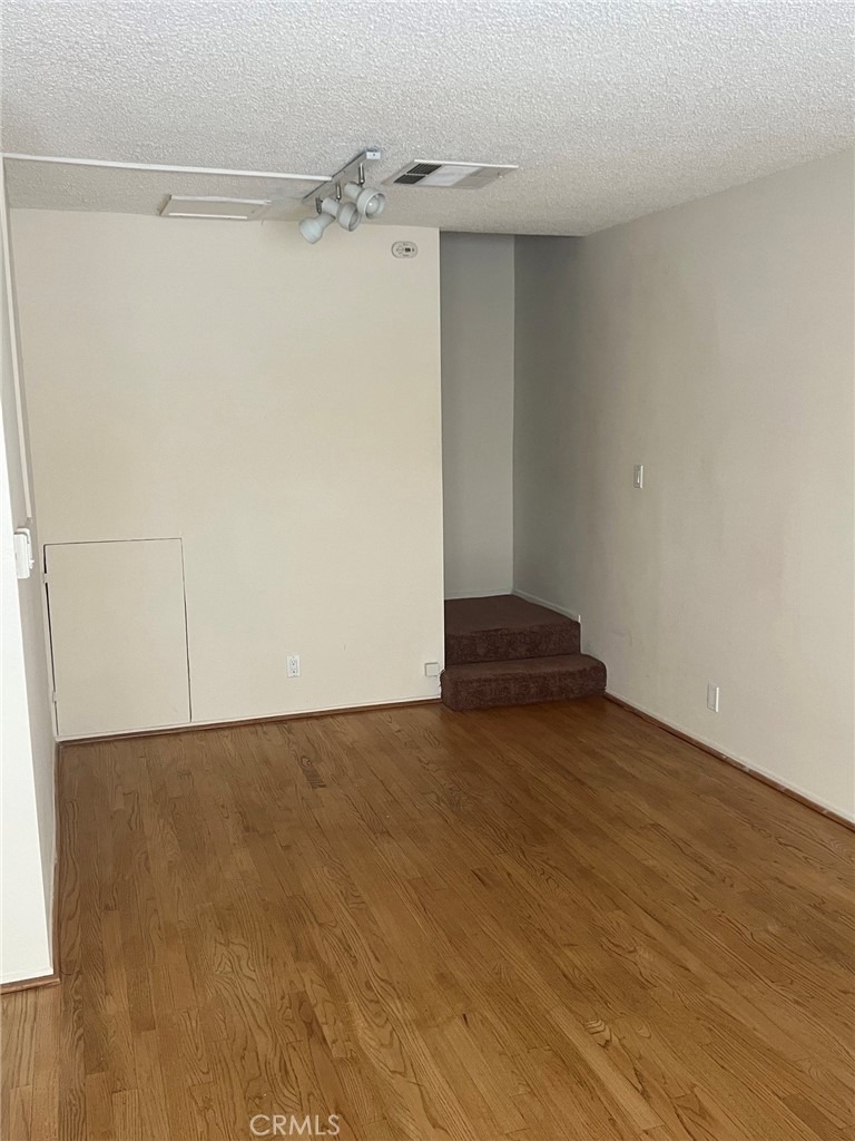 4381 Ventura Canyon - Photo 6