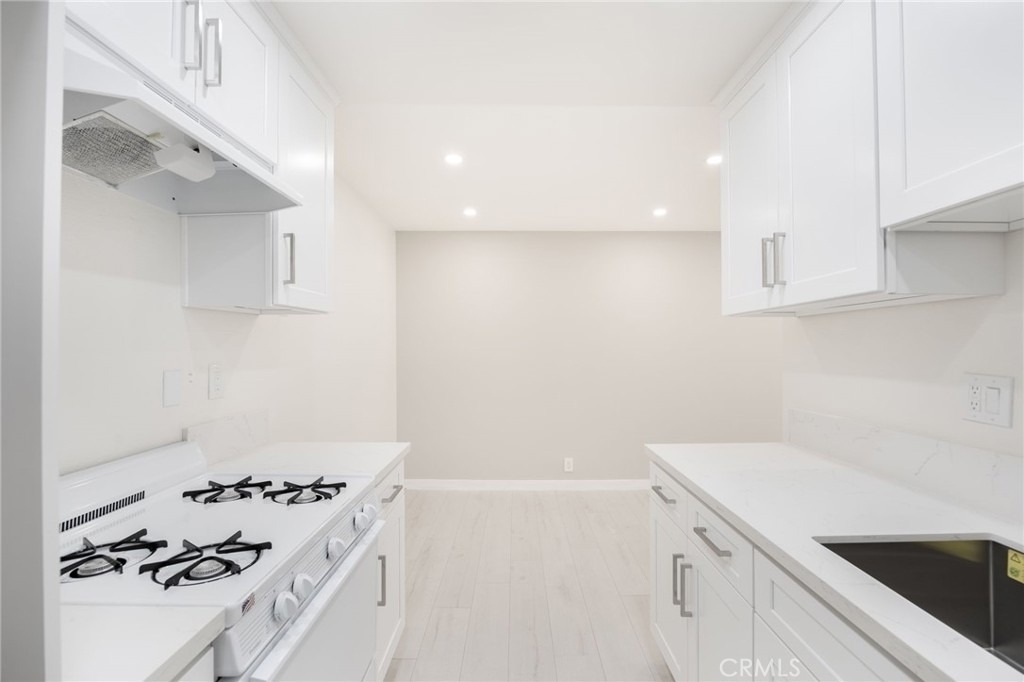 333 Riverdale Drive - Photo 6