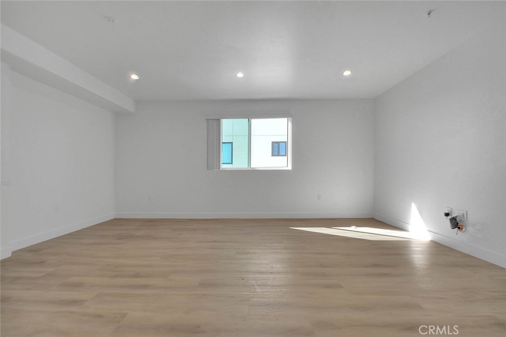 5852 Vineland - Photo 31