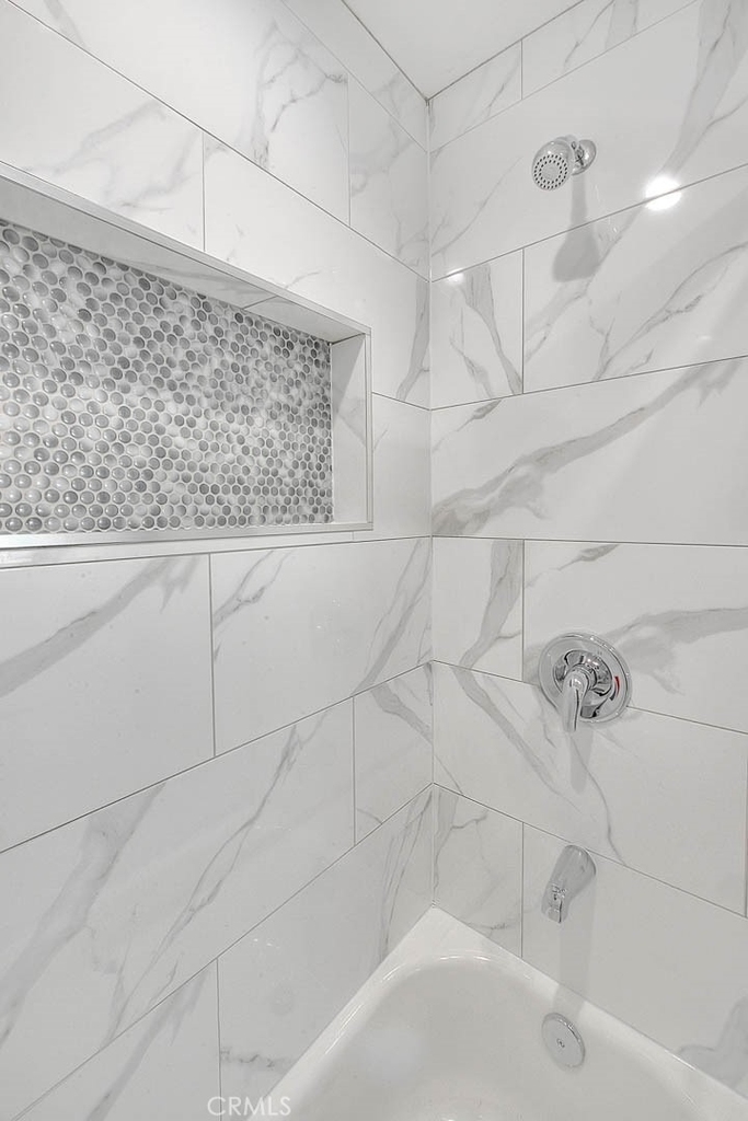 5852 Vineland - Photo 12