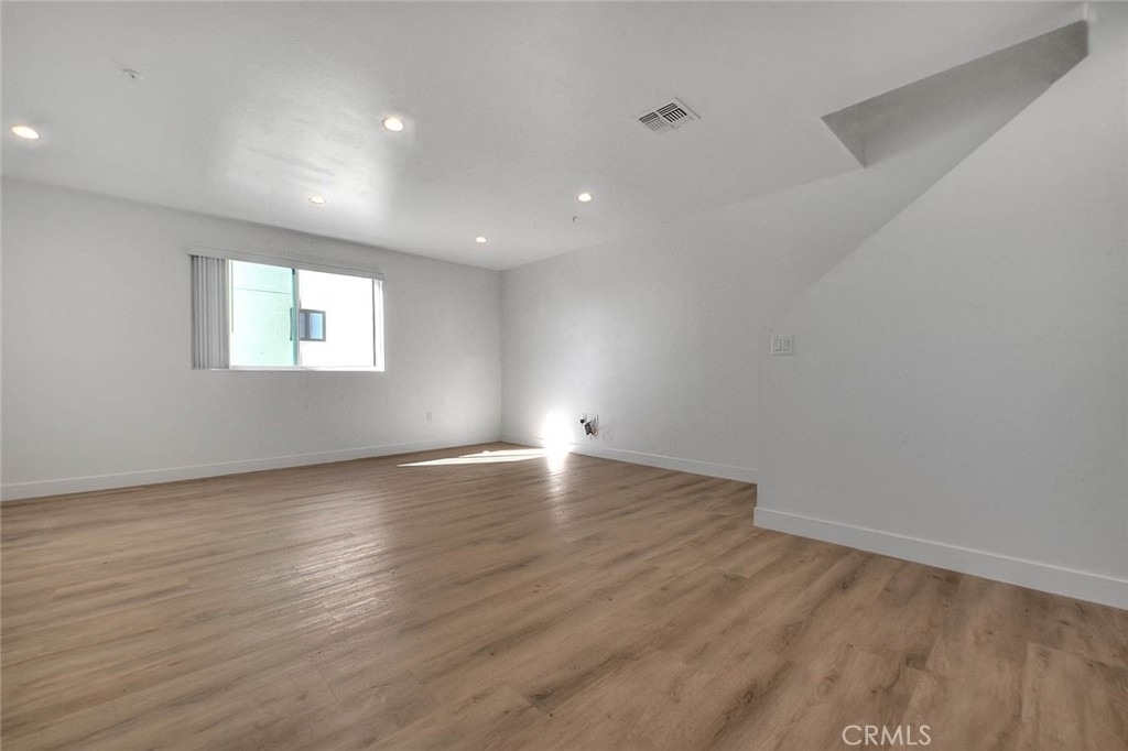 5852 Vineland - Photo 29