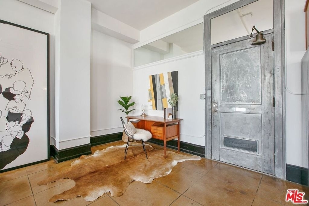 108 W 2nd Street - Photo 2