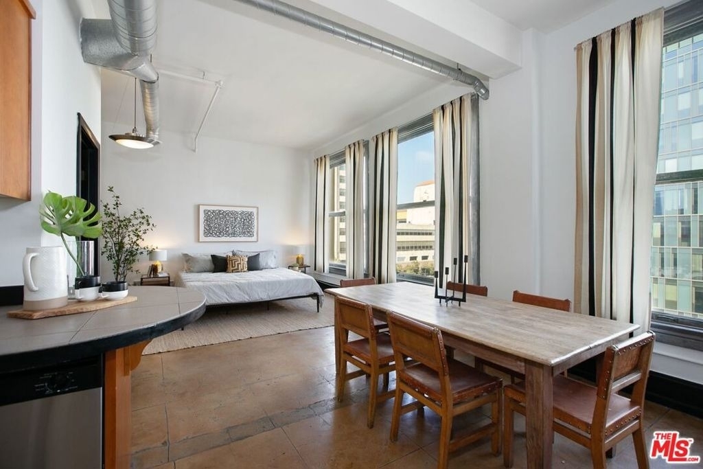 108 W 2nd Street - Photo 7