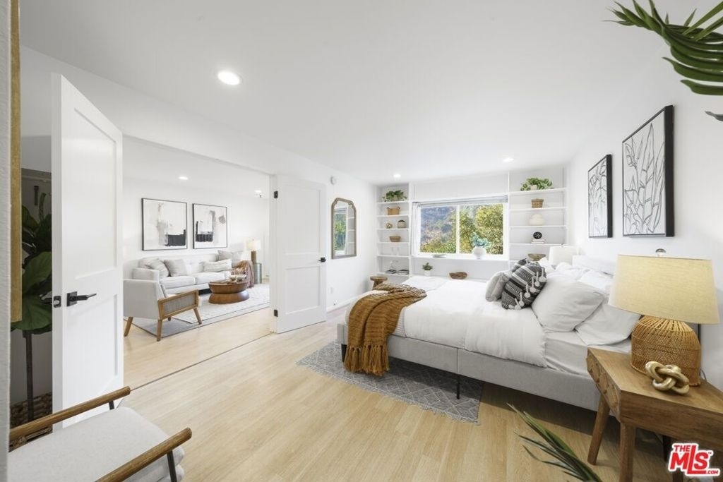 2700 E Cahuenga Boulevard - Photo 9