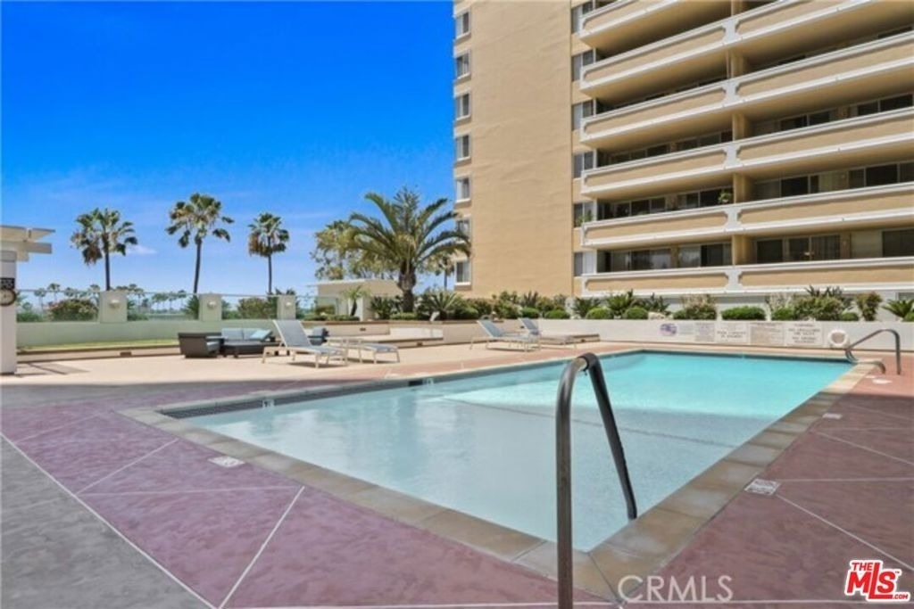 700 E Ocean Boulevard - Photo 11