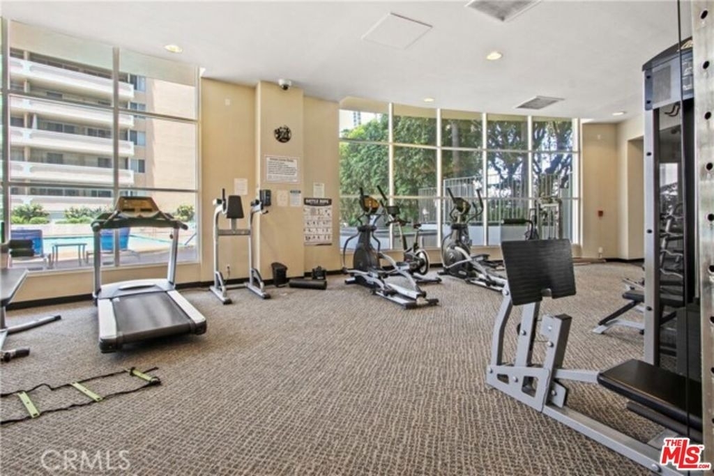 700 E Ocean Boulevard - Photo 8