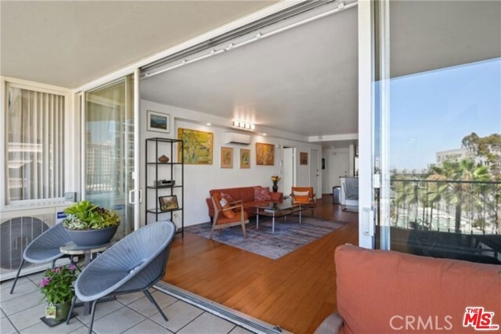 700 E Ocean Boulevard - Photo 35