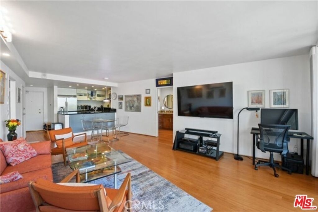 700 E Ocean Boulevard - Photo 32