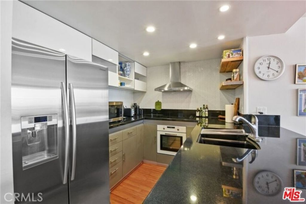 700 E Ocean Boulevard - Photo 26
