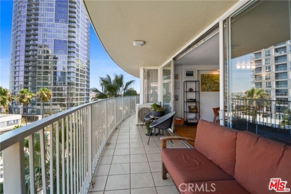 700 E Ocean Boulevard - Photo 36