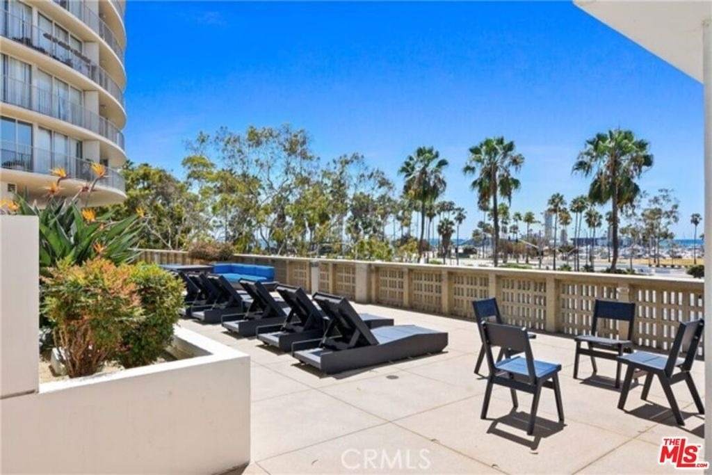 700 E Ocean Boulevard - Photo 10