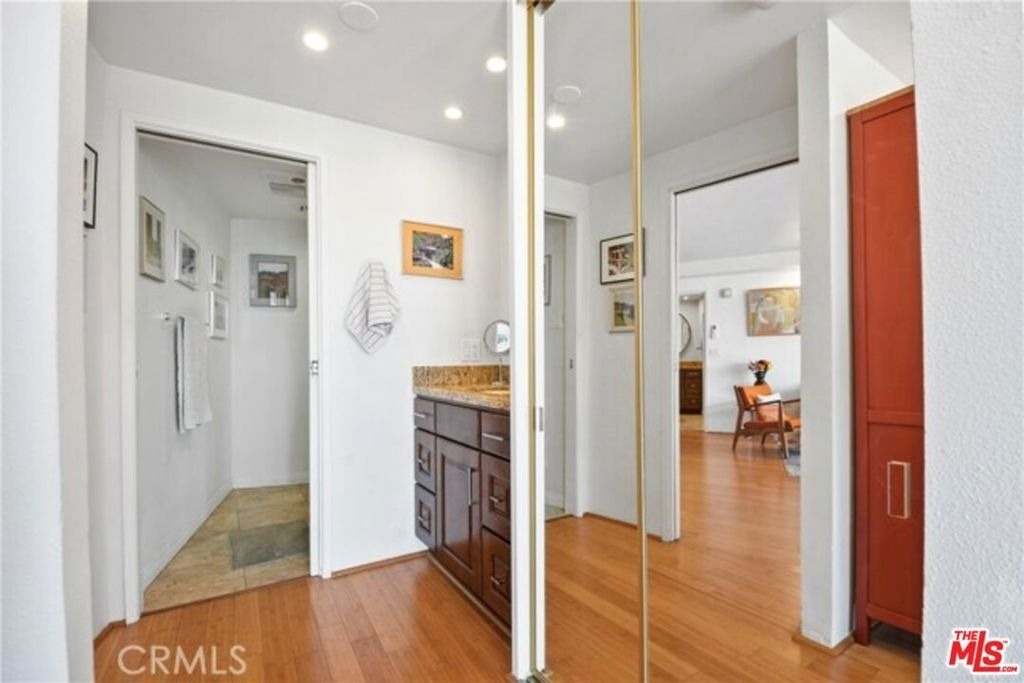 700 E Ocean Boulevard - Photo 18