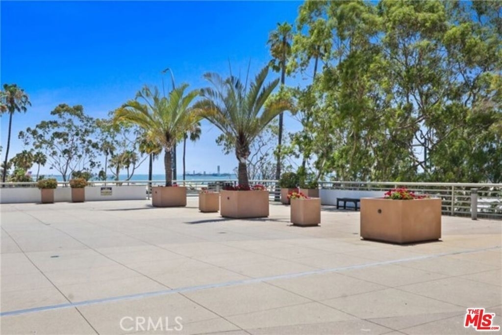700 E Ocean Boulevard - Photo 14