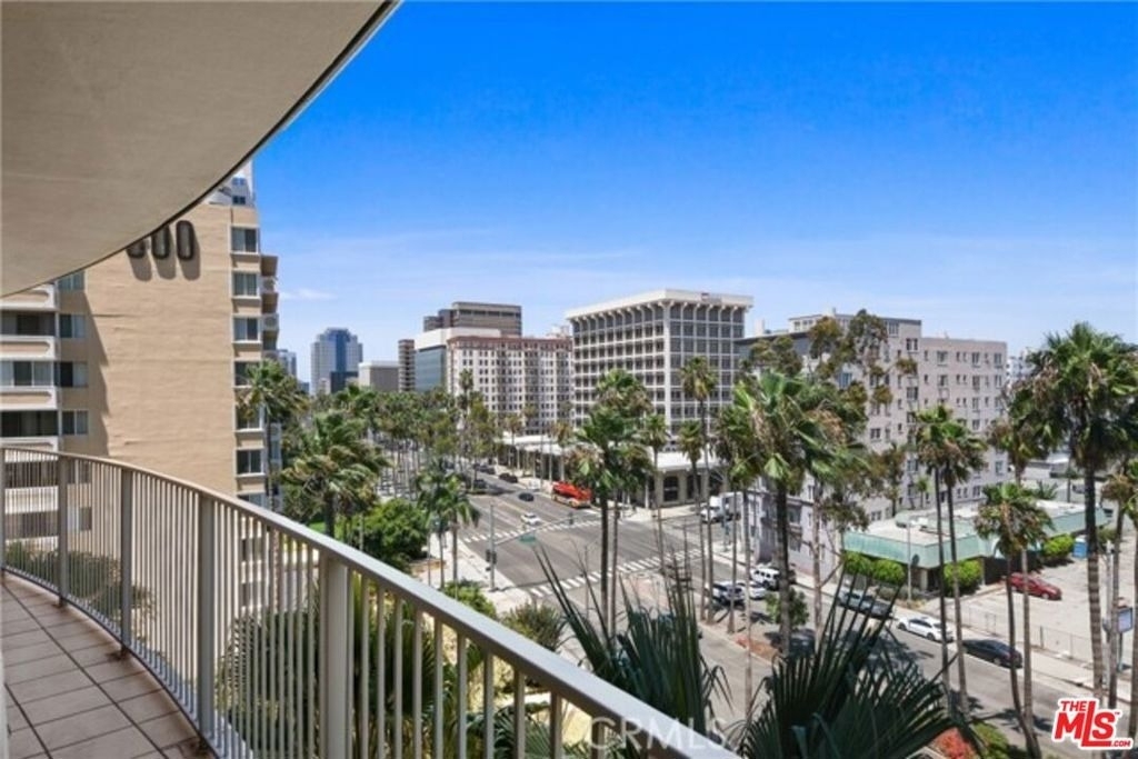 700 E Ocean Boulevard - Photo 39