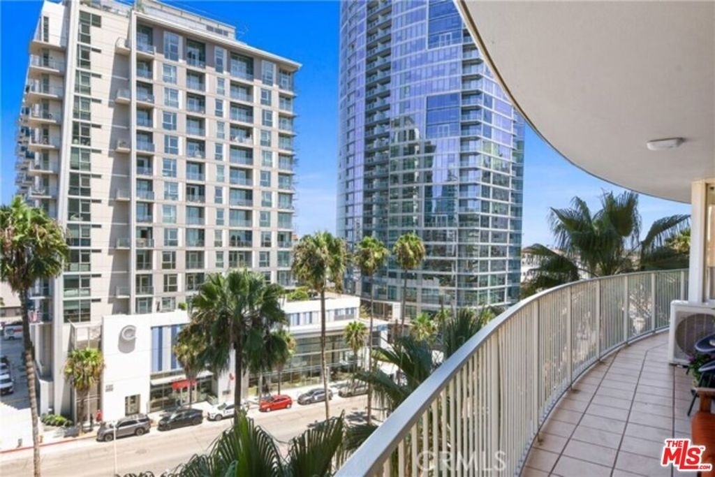 700 E Ocean Boulevard - Photo 37