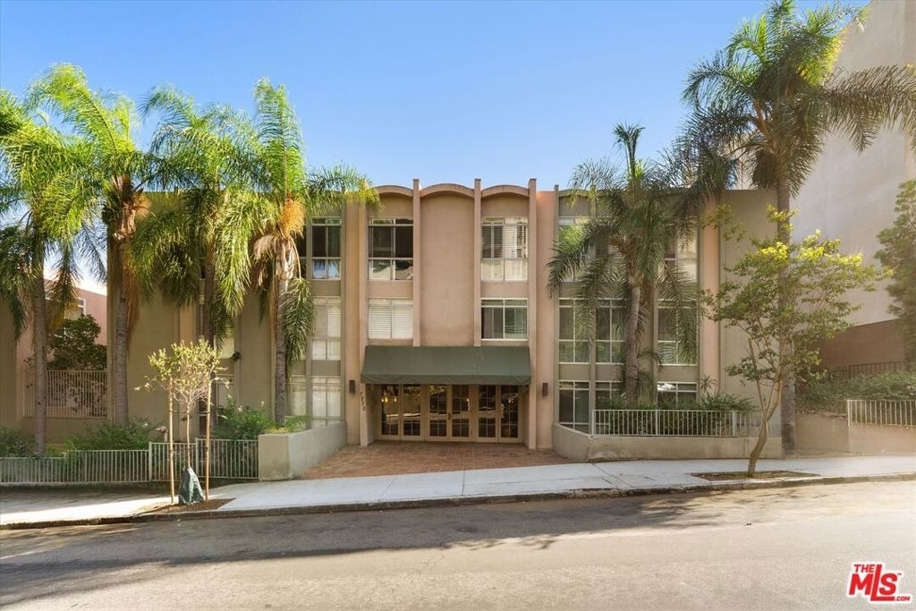 7270 Hillside Avenue - Photo 12