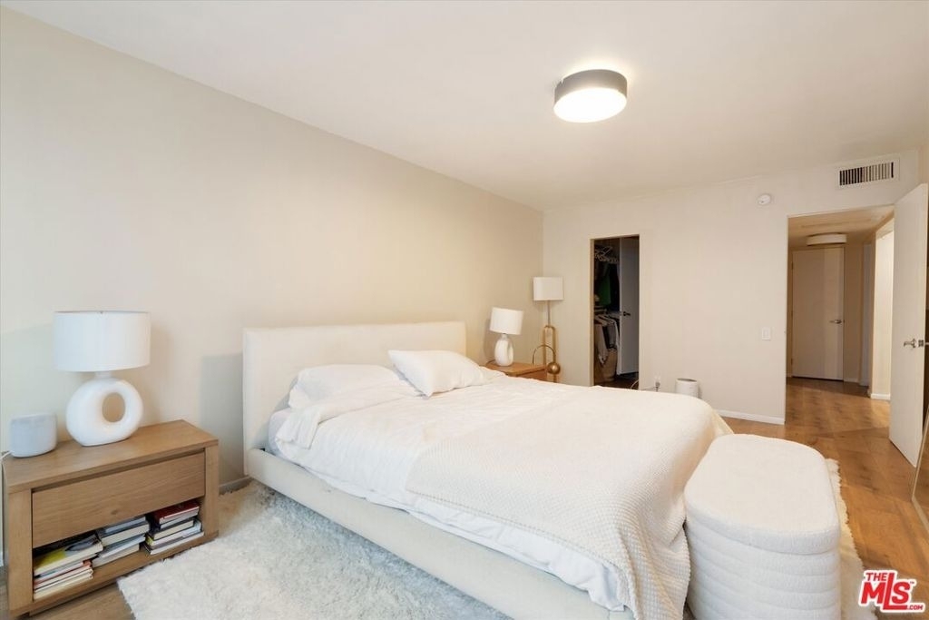 7270 Hillside Avenue - Photo 1