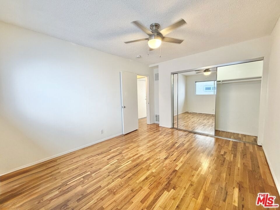 932 Wilcox Avenue - Photo 5