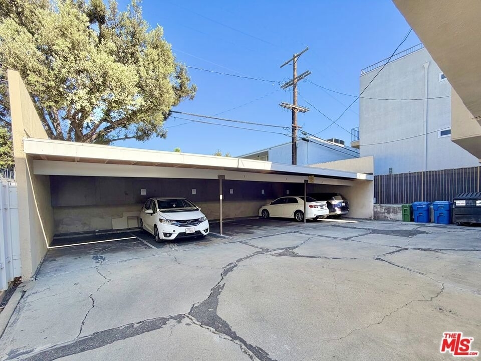 932 Wilcox Avenue - Photo 9