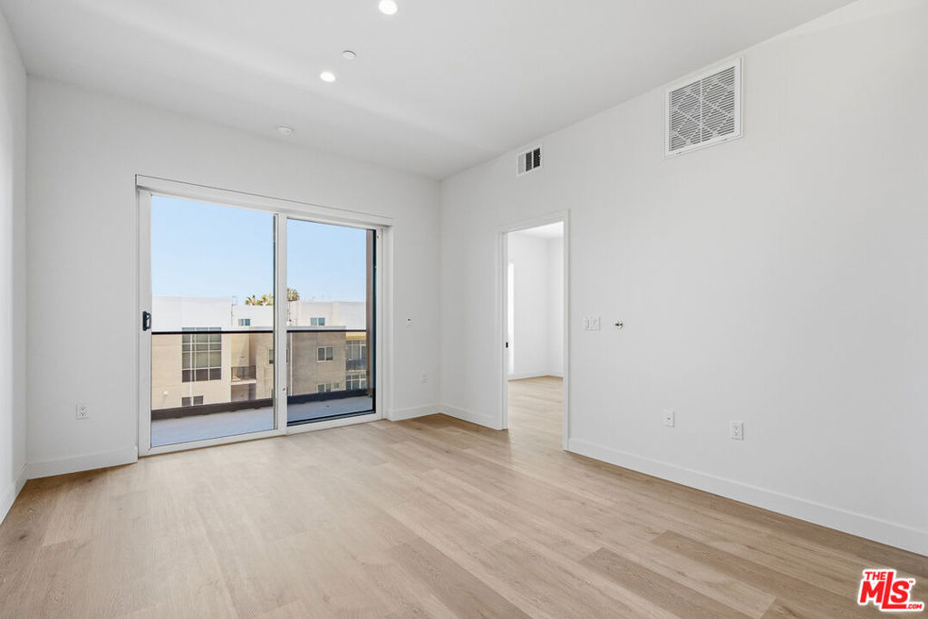 3555 Overland Avenue - Photo 6
