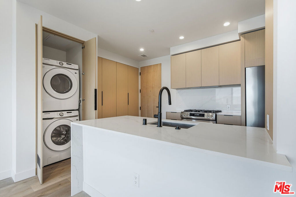 3555 Overland Avenue - Photo 4