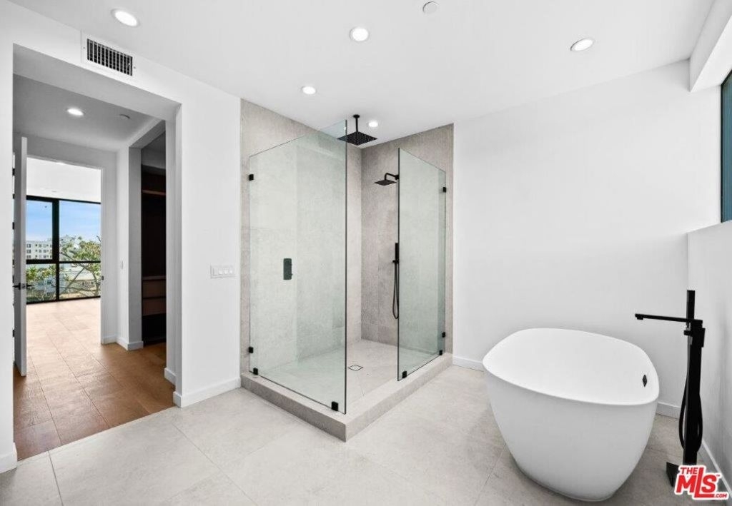 307 N Wilton Place - Photo 8