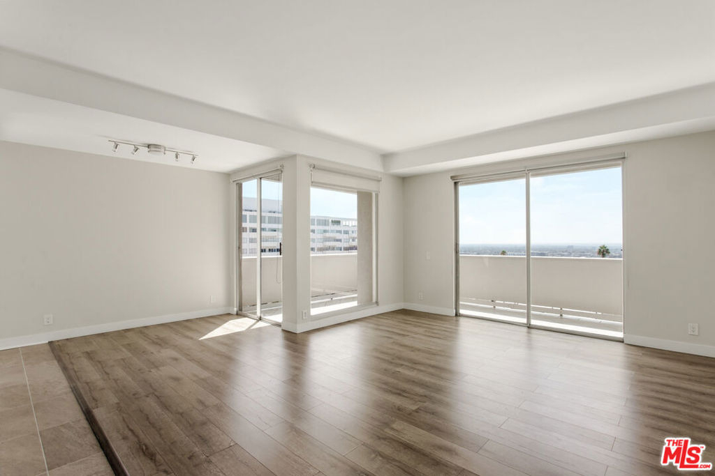 7250 Franklin Avenue - Photo 11