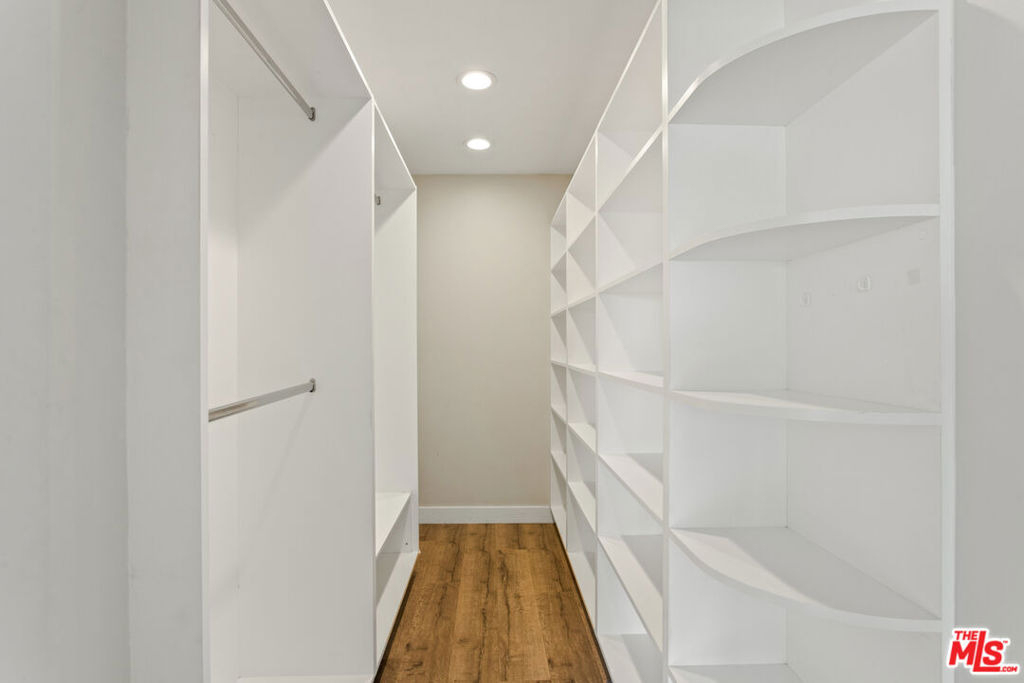 7250 Franklin Avenue - Photo 26