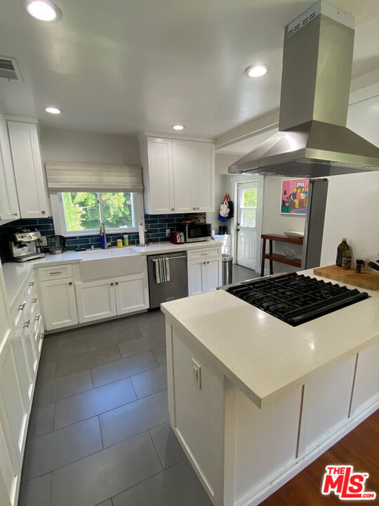 1202 N Poinsettia Place - Photo 6