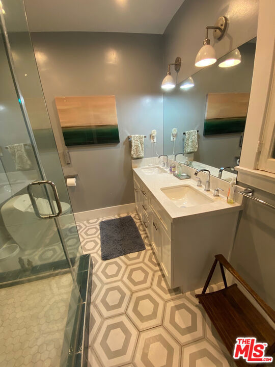 1202 N Poinsettia Place - Photo 13