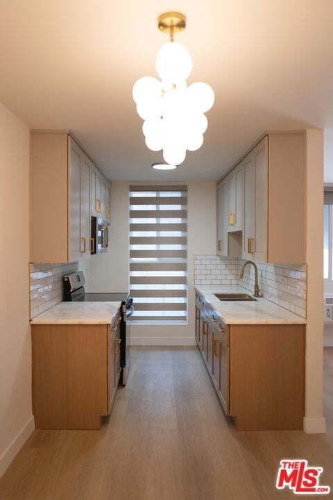 860 S Kingsley Drive - Photo 3