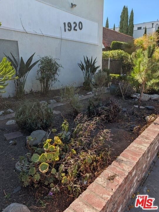 1920 Euclid Street - Photo 0