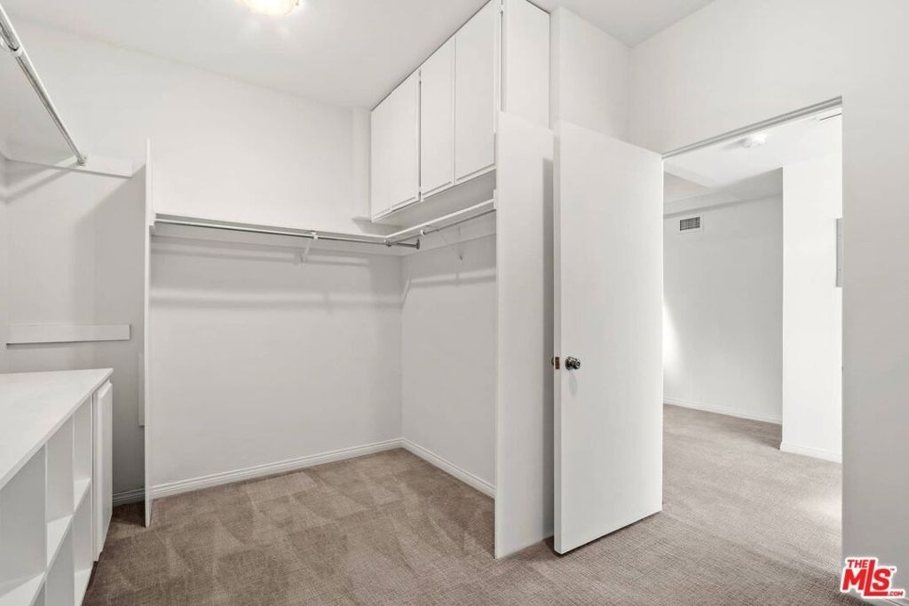1210 N Kings Road - Photo 29