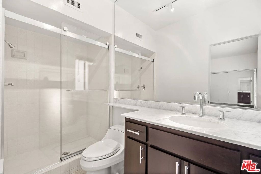 1210 N Kings Road - Photo 24