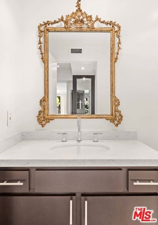 1210 N Kings Road - Photo 5