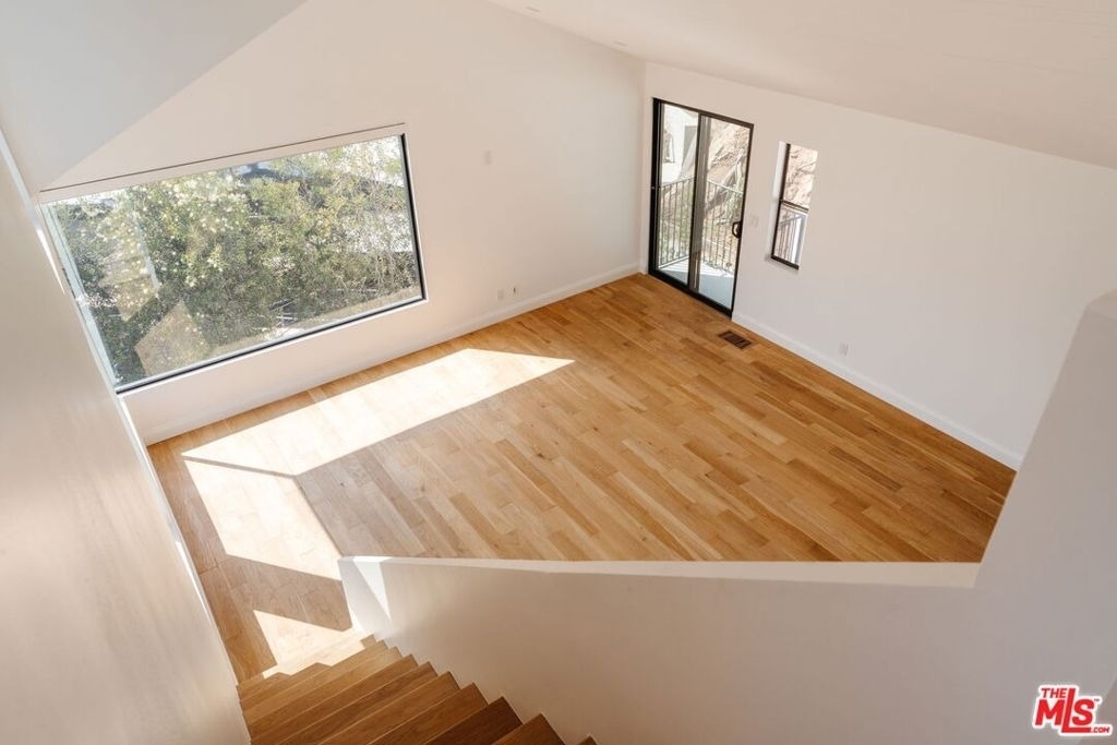 1355 Bobolink Place - Photo 23
