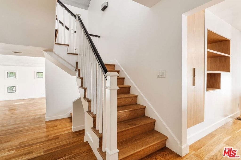 1355 Bobolink Place - Photo 16