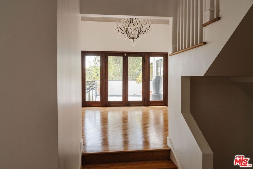 1355 Bobolink Place - Photo 9