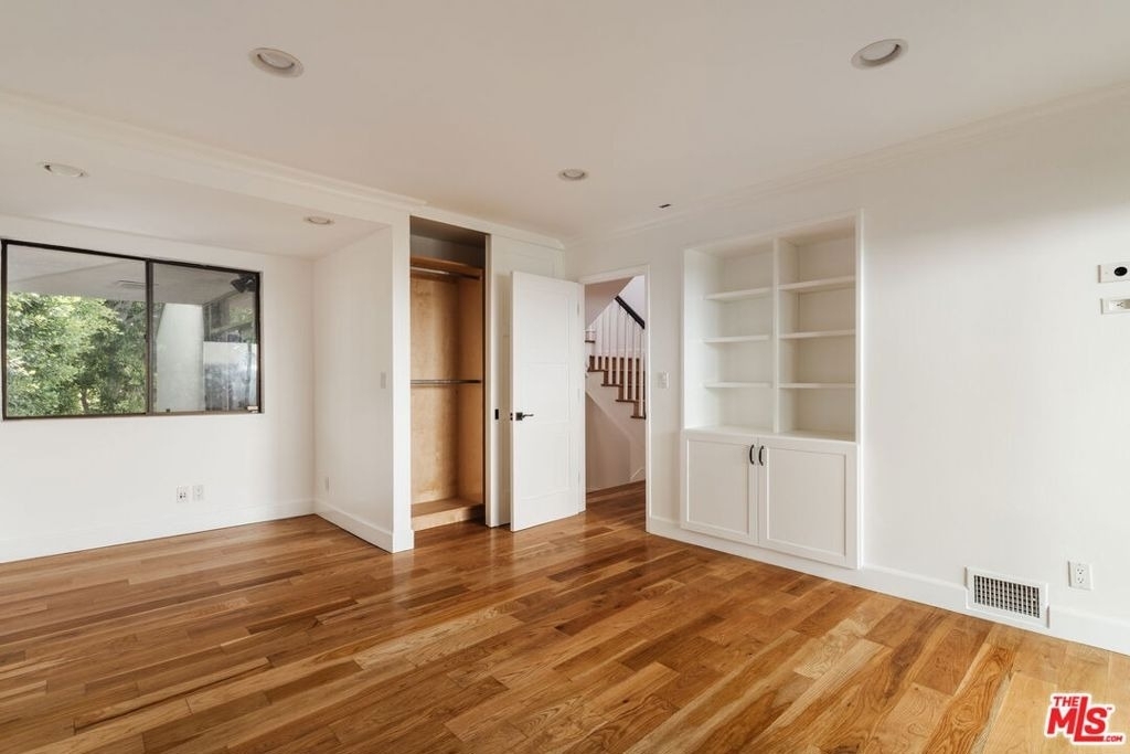 1355 Bobolink Place - Photo 34